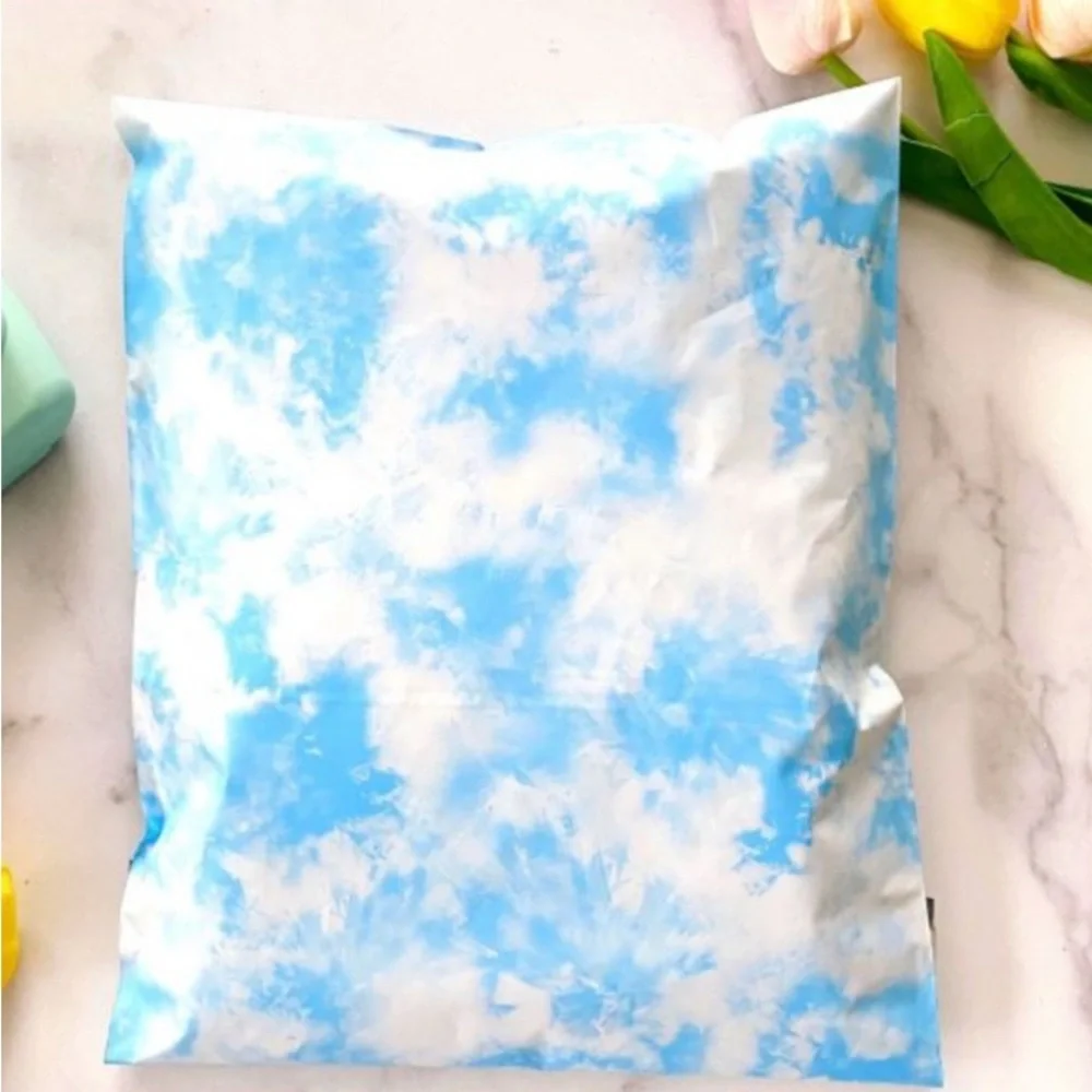 25ct Cloud Print Blue 10x13 poly mailers